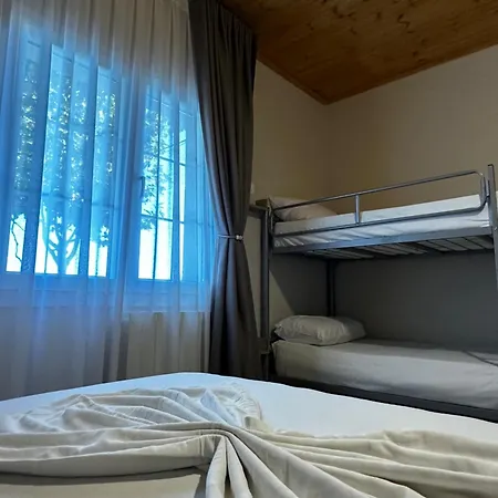 بيت ضيافة Family Nest New Shtoj